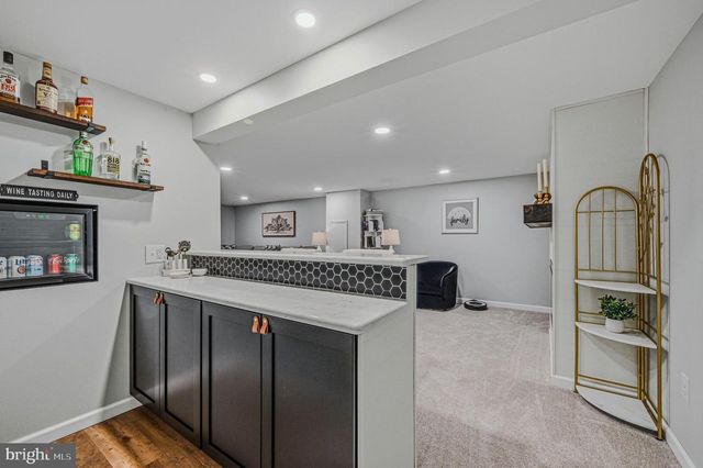 7 ARONIMINK DR, Newark, DE 19711
