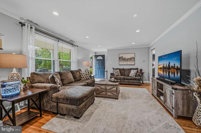 7 ARONIMINK DR, Newark, DE 19711