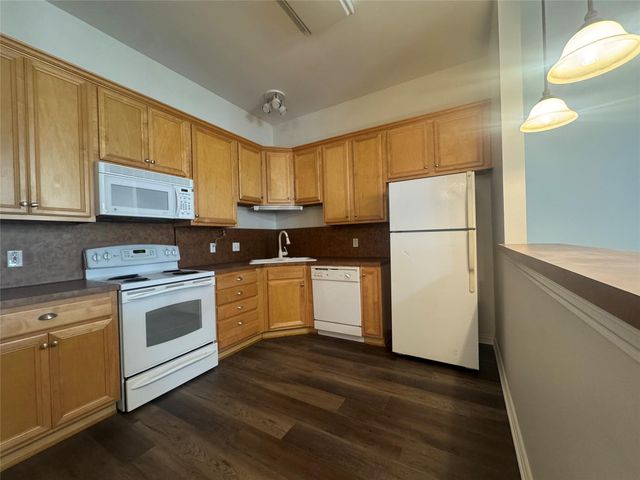 1010 Teresa Court, Granbury, TX 76048