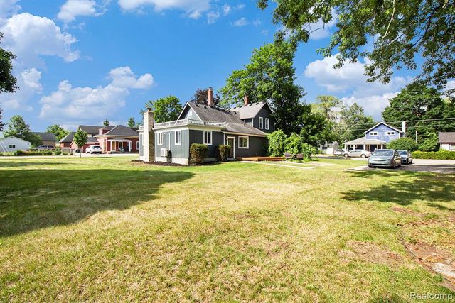 405 Schoolhouse Street, Ortonville, MI 48462