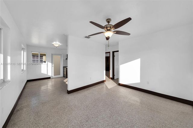 3471 SW 3rd St 3471, Miami, FL 33135