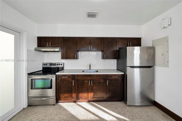 3471 SW 3rd St 3471, Miami, FL 33135