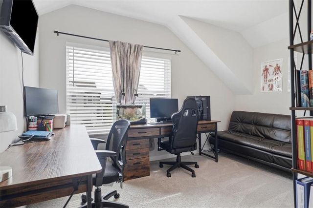 8841 SW 9th Terrace, Lee's Summit, MO 64064