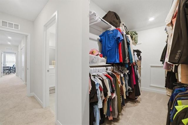 8841 SW 9th Terrace, Lee's Summit, MO 64064