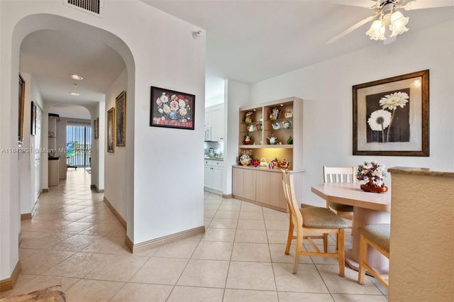 7623 Southampton Ter 204, Tamarac, FL 33321