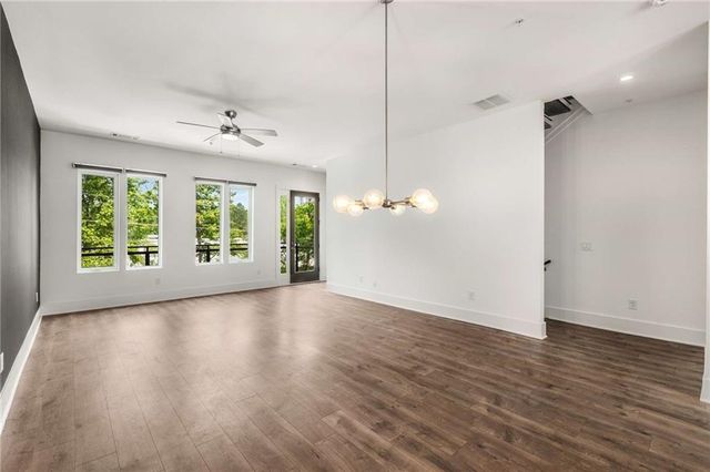 1225 Chelsea Circle NW, Atlanta, GA 30318