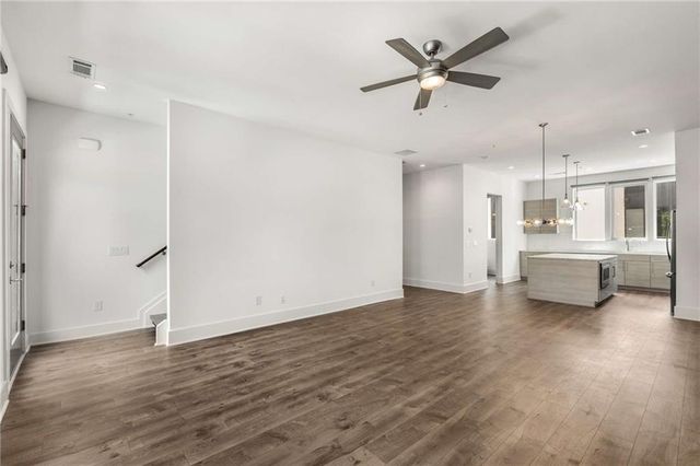 1225 Chelsea Circle NW, Atlanta, GA 30318