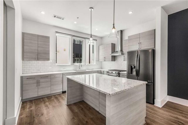 1225 Chelsea Circle NW, Atlanta, GA 30318