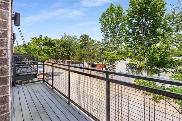 1225 Chelsea Circle NW, Atlanta, GA 30318