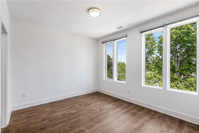 1225 Chelsea Circle NW, Atlanta, GA 30318