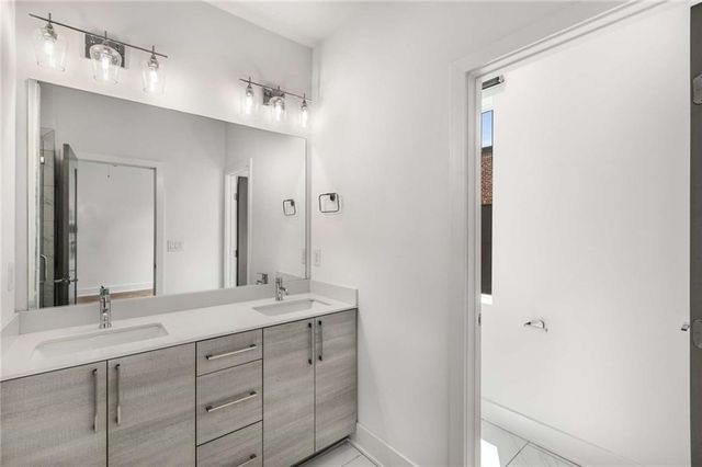 1225 Chelsea Circle NW, Atlanta, GA 30318