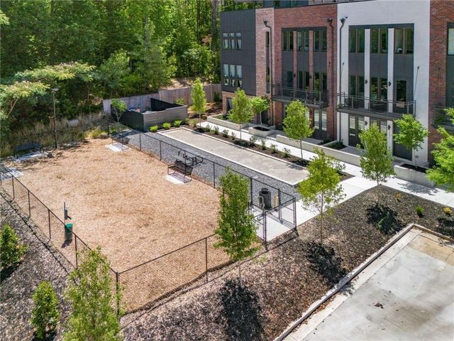 1225 Chelsea Circle NW, Atlanta, GA 30318