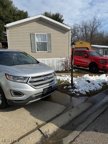 145 Rains Circle, Zanesville, OH 43701