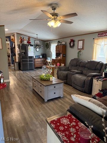 145 Rains Circle, Zanesville, OH 43701