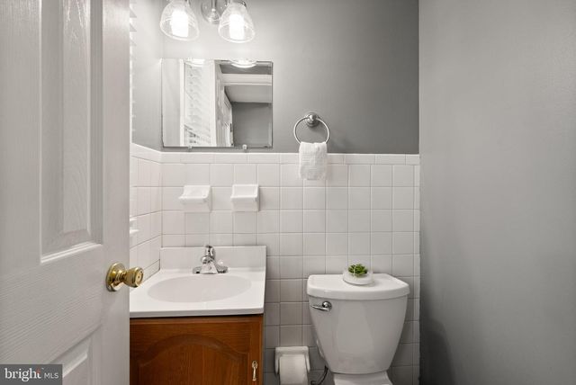 10228 SHILOH ST, Fairfax, VA 22030