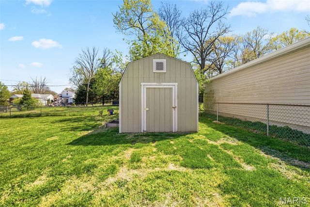 2536 Sims Avenue, St Louis, MO 63114