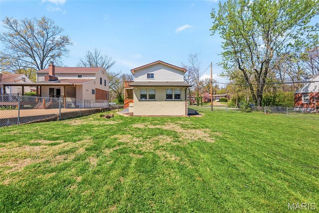 2536 Sims Avenue, St Louis, MO 63114