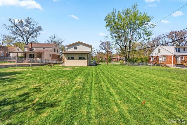 2536 Sims Avenue, St Louis, MO 63114