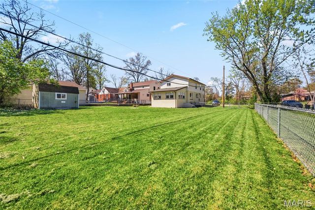 2536 Sims Avenue, St Louis, MO 63114