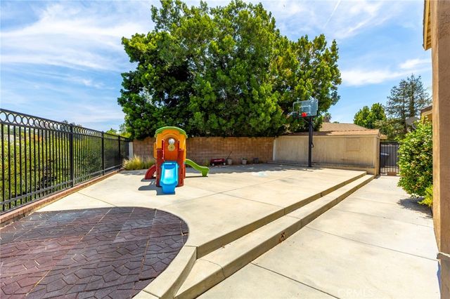 41762 Humber Drive, Temecula, CA 92591