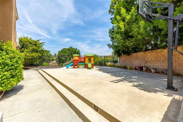 41762 Humber Drive, Temecula, CA 92591