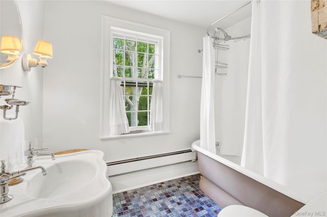 750 Reeve Avenue, Mattituck, NY 11952