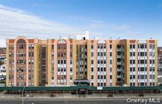 25 W Broadway 204, Long Beach, NY 11561