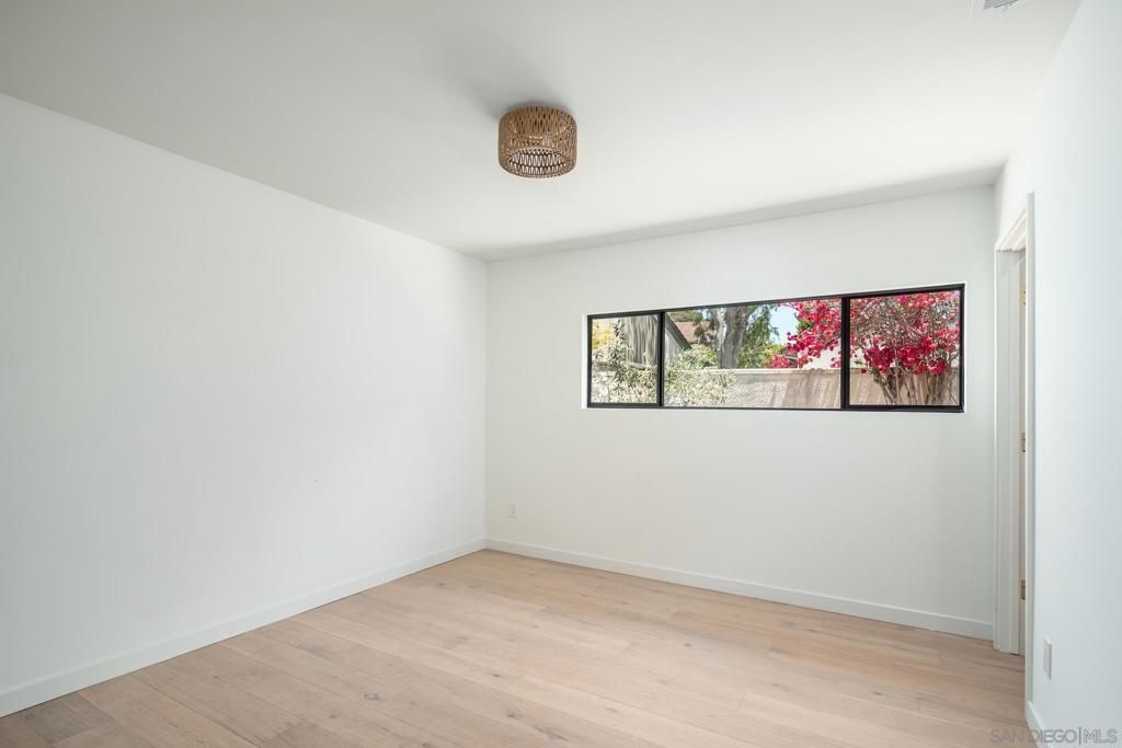 Image 13 of property listing at 16902 Via De Santa Fe Unit 7, Rancho Santa Fe, CA 92067