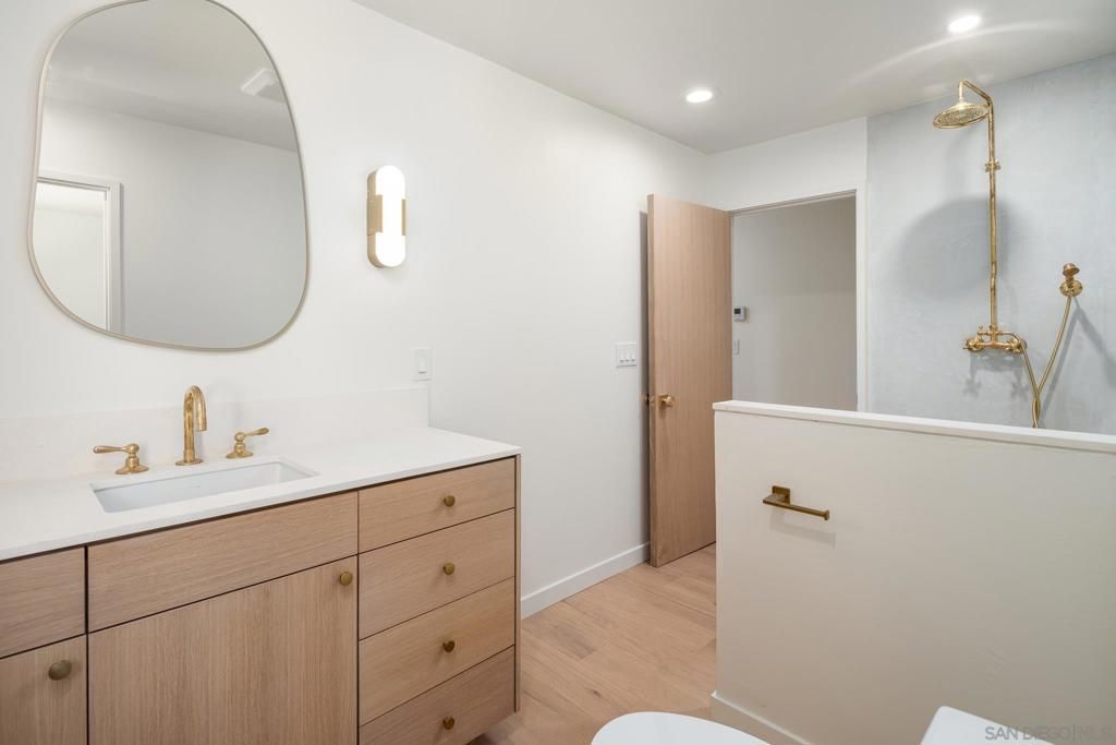 Image 15 of property listing at 16902 Via De Santa Fe Unit 7, Rancho Santa Fe, CA 92067