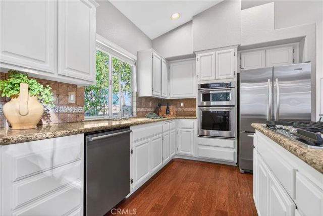 27573 Berkshire Hills Place, Valencia, CA 91354