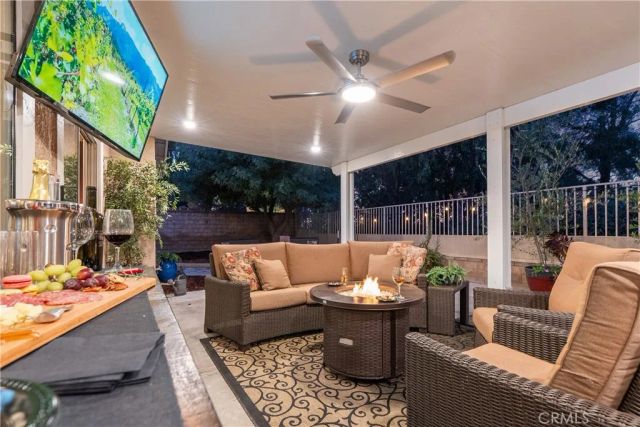 27573 Berkshire Hills Place, Valencia, CA 91354