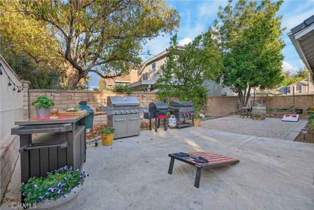 27573 Berkshire Hills Place, Valencia, CA 91354