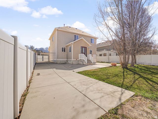 7914 S HARVEL DR, Sandy, UT 84070