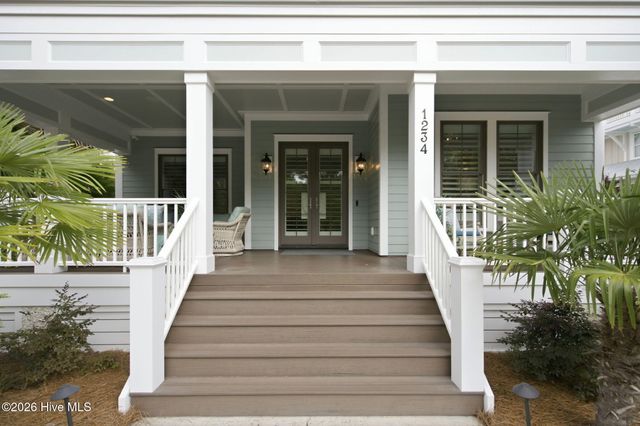 1234 Croaker Lane, Carolina Beach, NC 28428