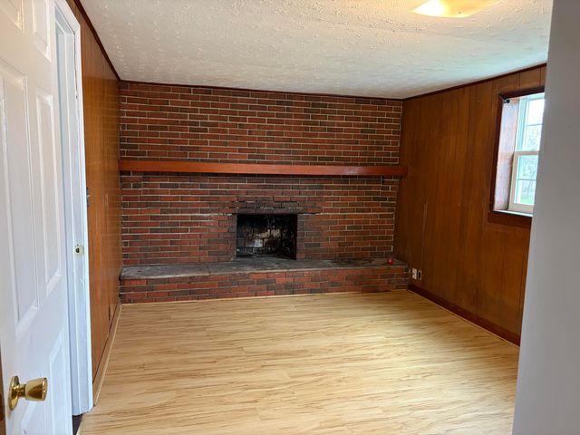8105 Barbourville Road, London, KY 40744