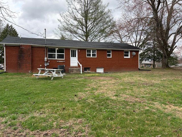 8105 Barbourville Road, London, KY 40744