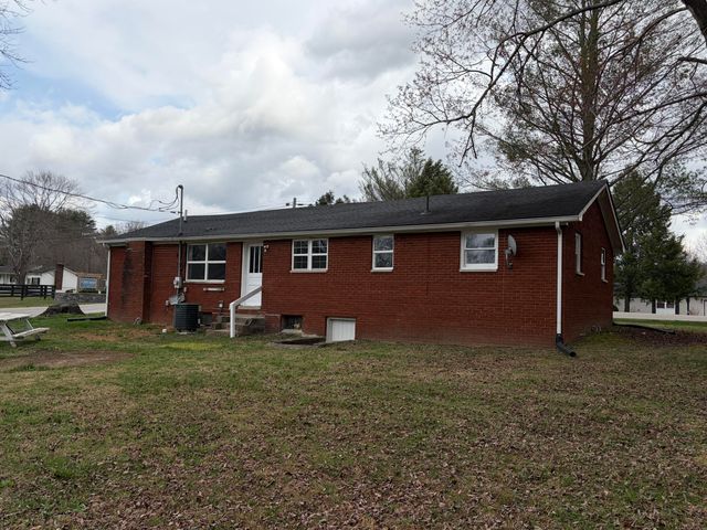 8105 Barbourville Road, London, KY 40744