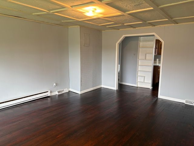 8105 Barbourville Road, London, KY 40744