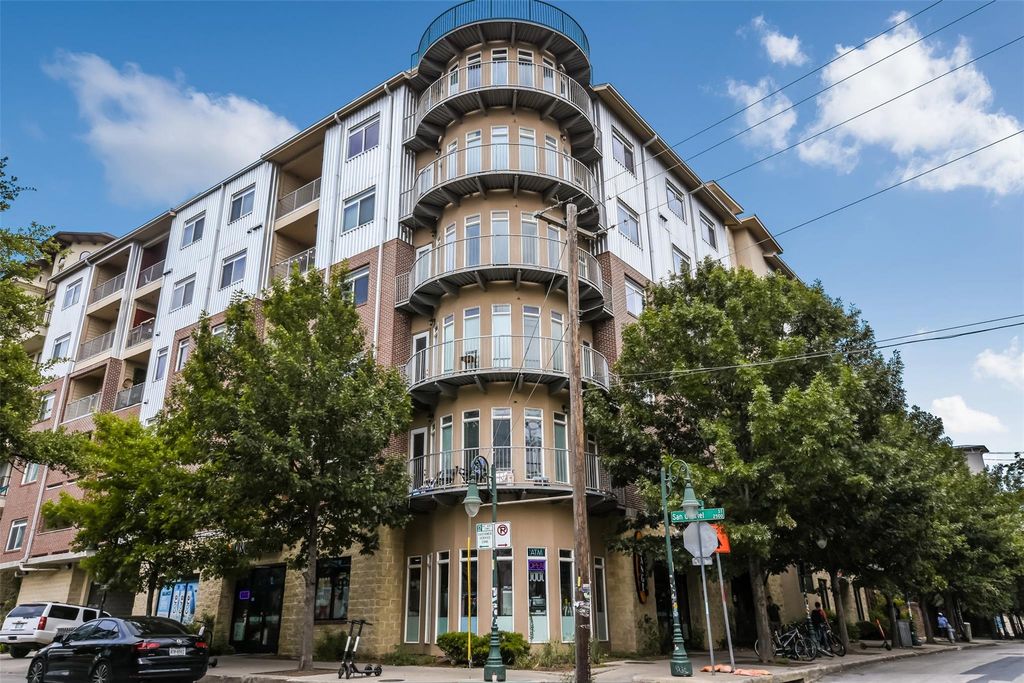 910 W 25th ST 503, Austin, TX 78705