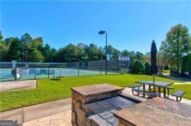 5640 Lake Oak Landing, Cumming, GA 30040