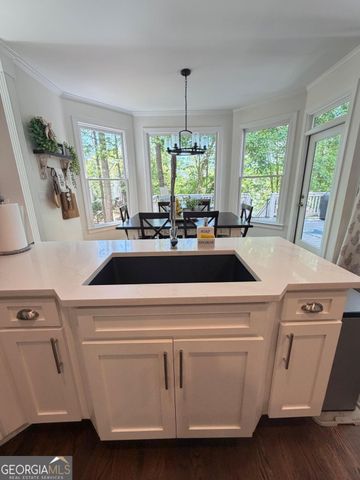 5640 Lake Oak Landing, Cumming, GA 30040