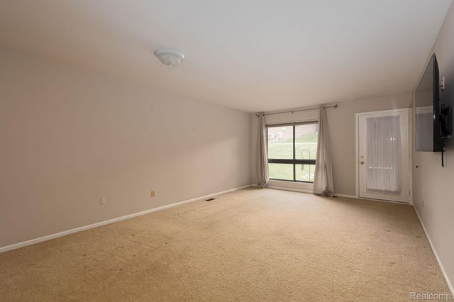 936 Wexford Way, Rochester Hills, MI 48307