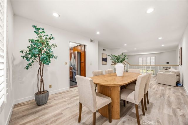 1931 E Huntington Dr F, Duarte, CA 91010