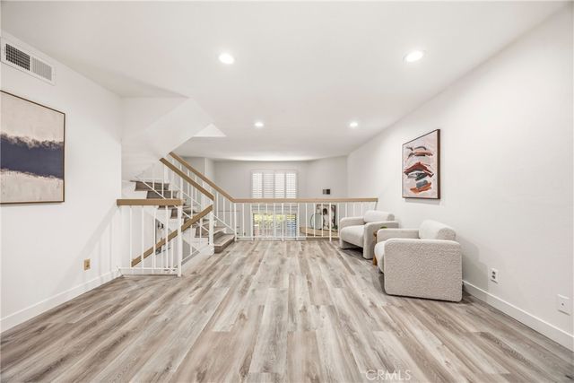 1931 E Huntington Dr F, Duarte, CA 91010