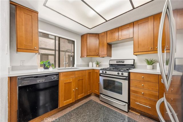 1931 E Huntington Dr F, Duarte, CA 91010