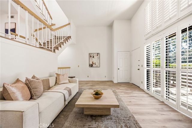 1931 E Huntington Dr F, Duarte, CA 91010