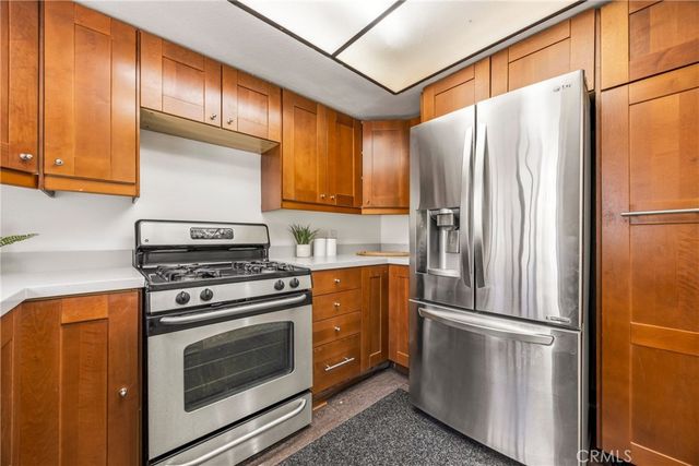 1931 E Huntington Dr F, Duarte, CA 91010