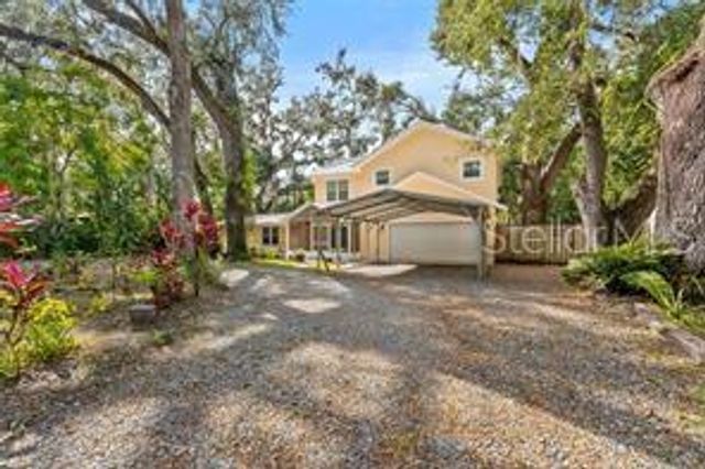 315 WOOTEN ROAD, Lutz, FL 33548