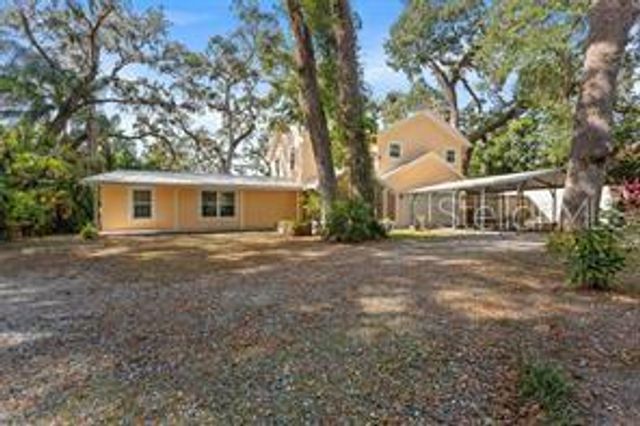 315 WOOTEN ROAD, Lutz, FL 33548