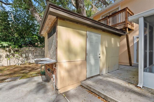 315 WOOTEN ROAD, Lutz, FL 33548